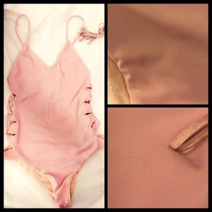 Acacia Florence in Sunrise Pink (small)